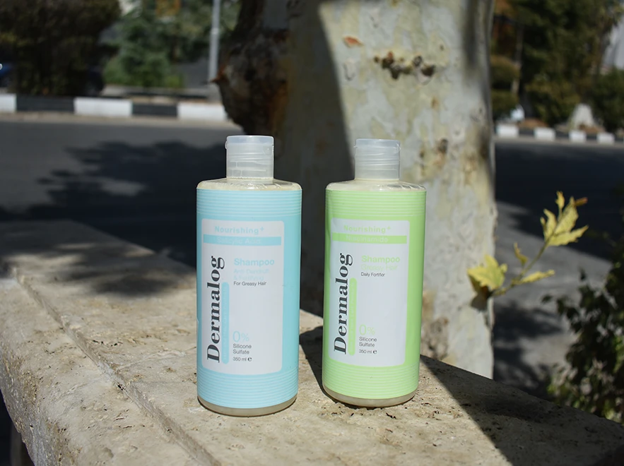 نقد و بررسی شامپو فاقد سولفات تقویت کننده و ضد شوره موهای چرب درمالوگ حجم 350 میلی لیتر