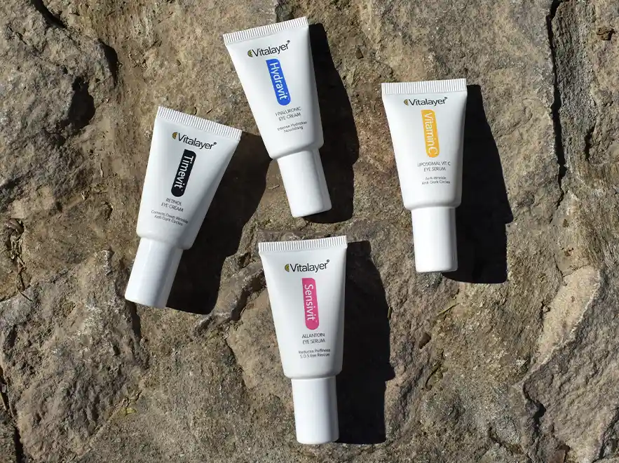 بررسی سرم دور چشم ویتامین سی ویتالیر حجم 15 میلی لیتر
