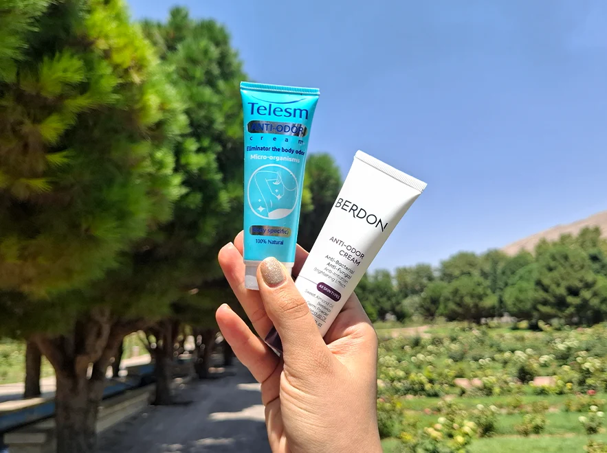 بررسی ترکیبات کرم کنترل کننده تعریق و بوی بدن بردون حجم 50 میلی لیتر