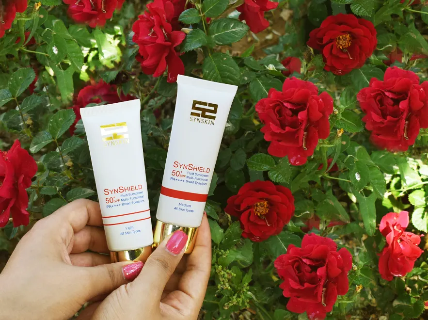 نقد و بررسی فلویید ضد آفتاب بژ متوسط انواع پوست ساین شیلد ساین اسکین SPF50 حجم 50 میلی لیتر