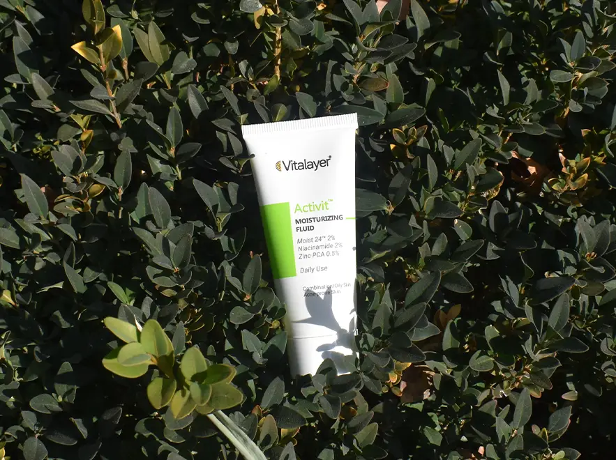 نقد و بررسی فلویید مرطوب کننده پوست چرب اکتی ویت ویتالیر حجم 40 میلی لیتر