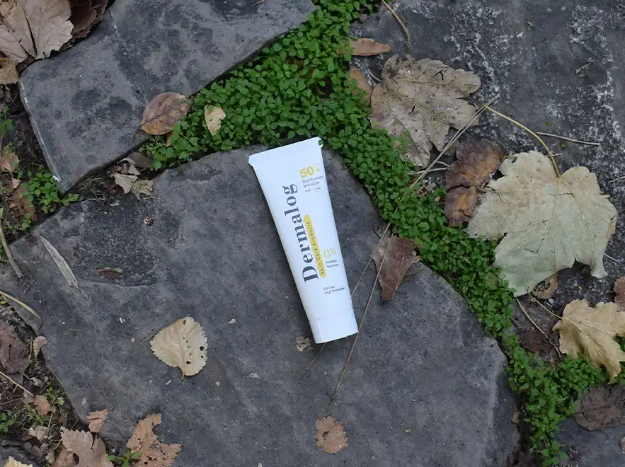 بررسی کرم ضد آفتاب بی رنگ پوست های مختلط و چرب درمالوگ SPF50 حجم 50 میلی لیتر