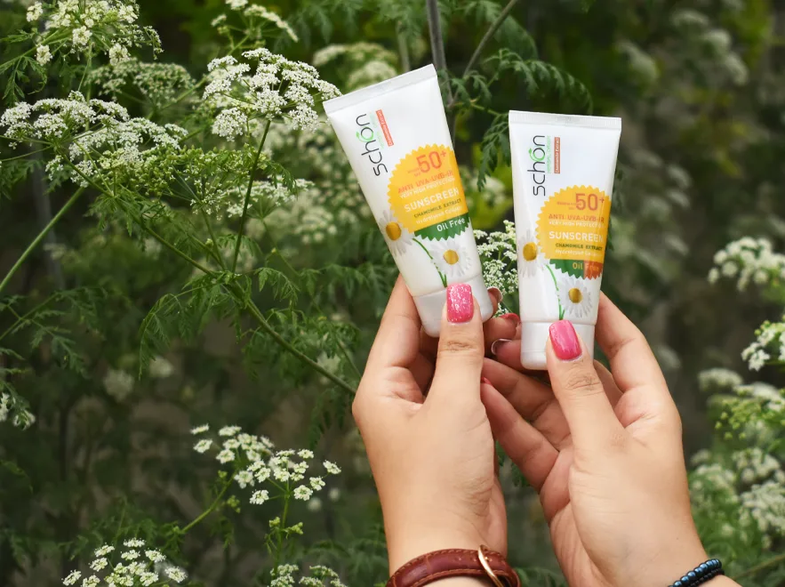 نقد و بررسی کرم ضد آفتاب بی رنگ پوست های مختلط و چرب شون SPF50 حجم 50 میلی لیتر