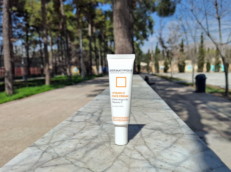 نقد و بررسی کرم ویتامین سی صورت درماتیپیک حجم 30 میلی لیتر