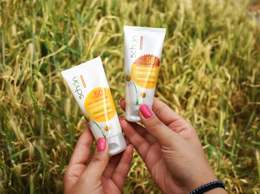 نقد و بررسی کرم ضد آفتاب رنگی طبیعی پوست های خشک و معمولی شون SPF50 حجم 50 میلی لیتر