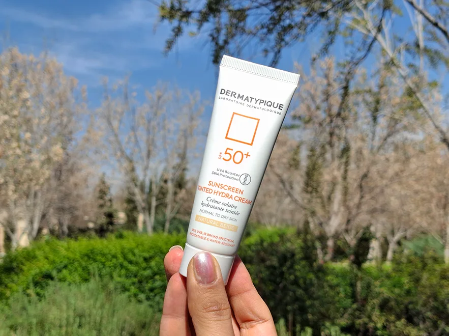 نقد کرم ضد آفتاب بژ طبیعی پوست های خشک و معمولی درماتیپیک SPF50 حجم 50 میلی لیتر