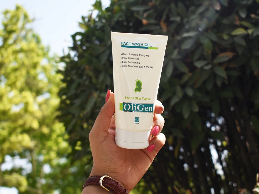 نقد و بررسی ژل شستشوی صورت الی ژن حجم 150 میلی لیتر