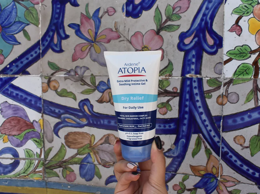 نقد و بررسی ژل بهداشتی بانوان درای ریلیف آردن آتوپیا وزن 150 گرم